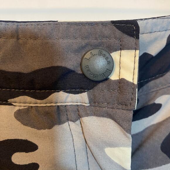 L.L. Bean Grey Camouflage Snow Pants Winter Pants Ski Winter Sports Sz 16 Kids - Picture 5 of 13